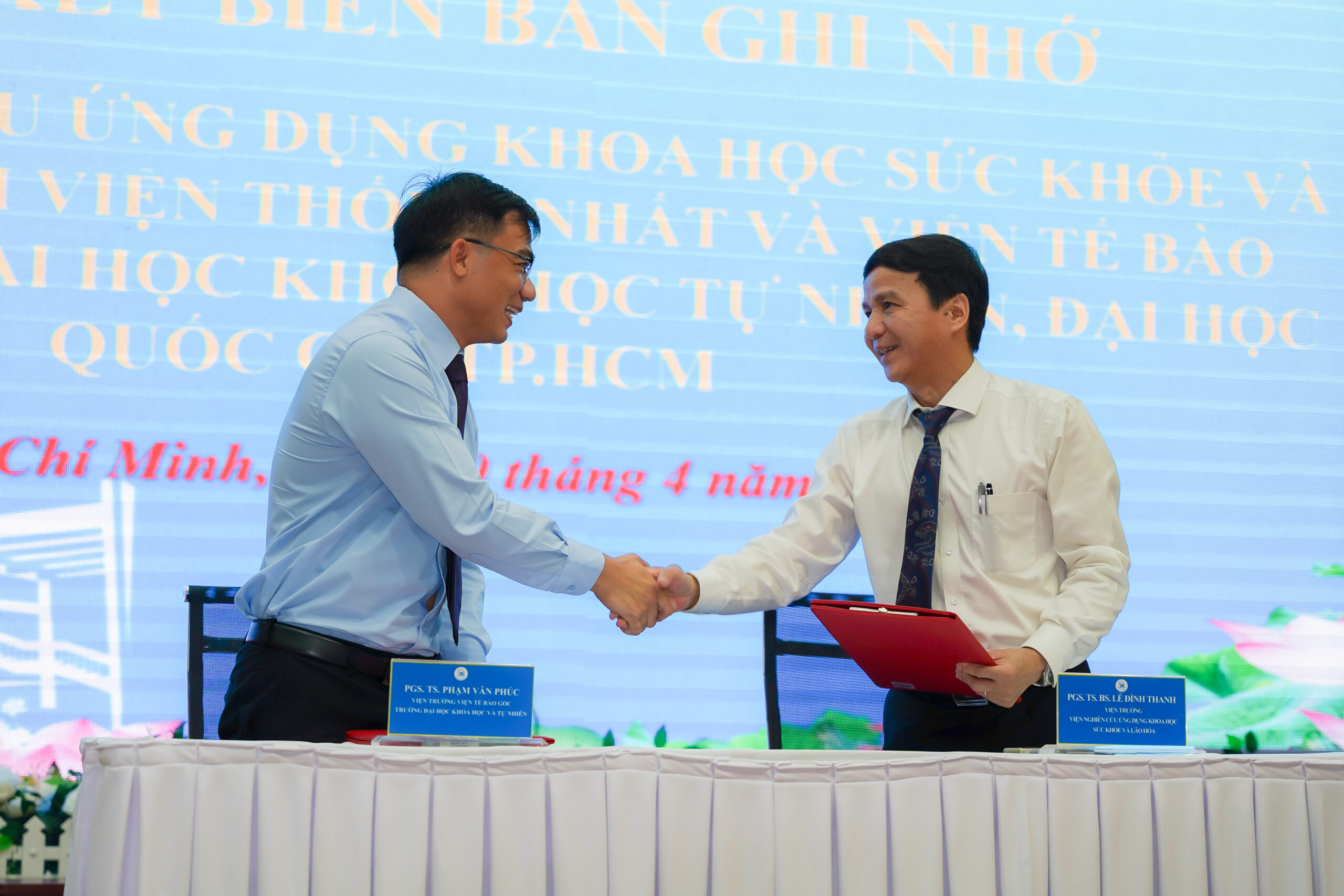 VIỆN TẾ BÀO GỐC KÍ BIÊN BẢN GHI NHỚ HỢP TÁC VỚI VIỆN NGHIÊN CỨU ỨNG DỤNG KHOA HỌC SỨC KHỎE VÀ LÃO HÓA, BỆNH VIỆN THỐNG NHẤT