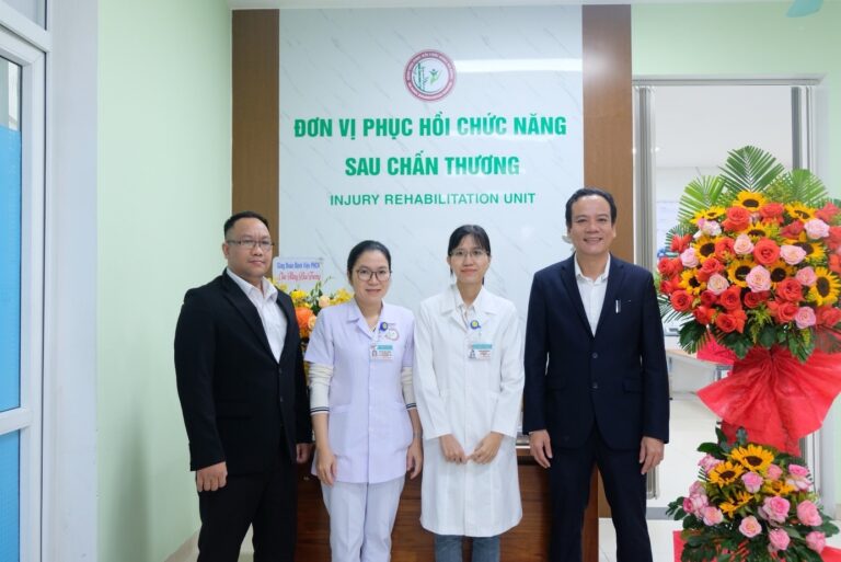 Bệnh viện Phục hồi chức năng TP Đà Nẵng hợp tác với Viện Tế bào gốc- Trường Đại học Khoa học tự nhiên, ĐHQG-HCM để triển khai công nghệ PRP trong điều trị các bệnh lý về khớp.